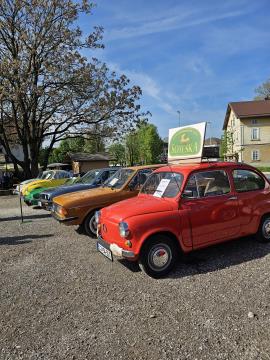 Starodobniki v središču Domžal (10)